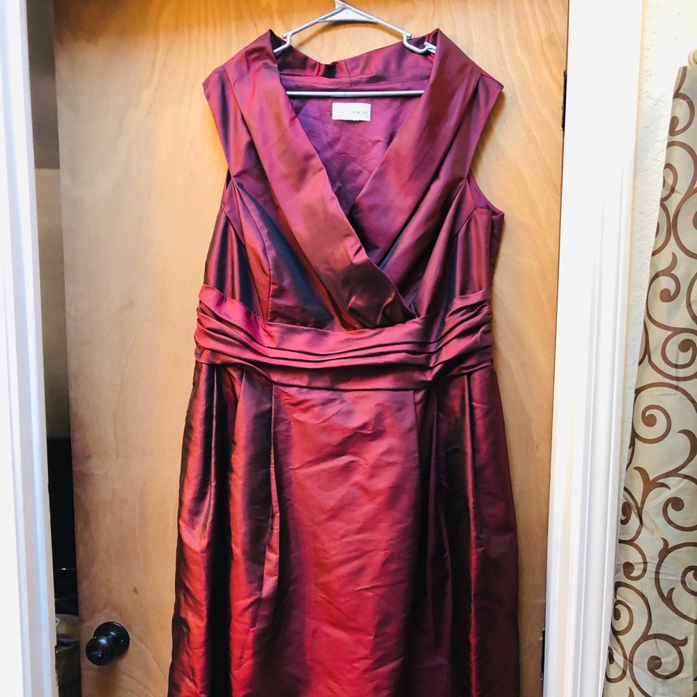 Erica Michelle Ltd Sleeveless Formal Gown Maroon